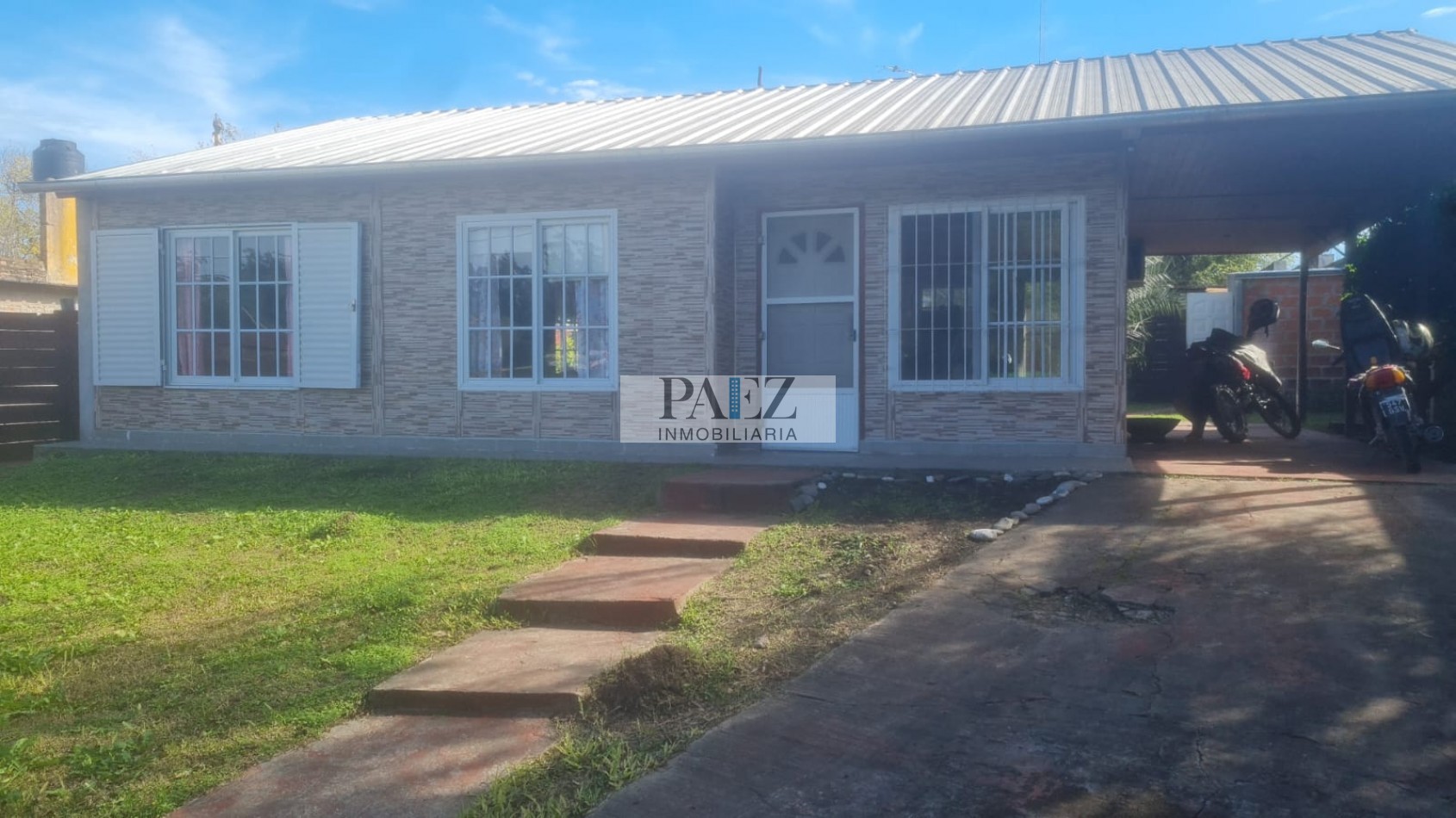 SE VENDE Quinta Barrio Las Acacias